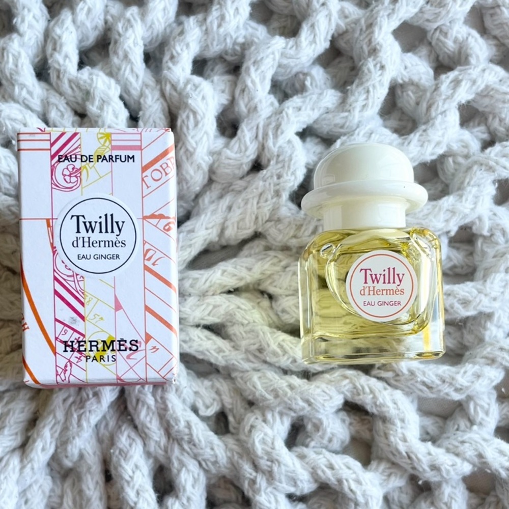 New! Twilly d’Hermes ginger travel size